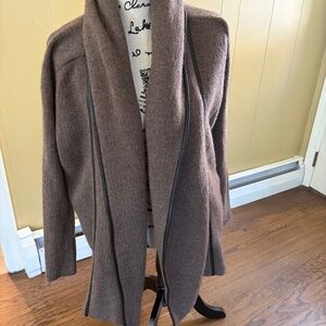 Beautiful Vince wool/alpaca/yak sweater size small women’s